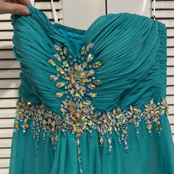 *Price Drop!!* Turquoise Evening Gown - Picture 3 of 5